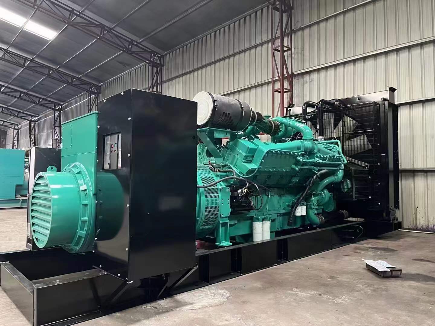 新巴尔虎左如何降低 800kW 柴油发电机输出电流的波动?