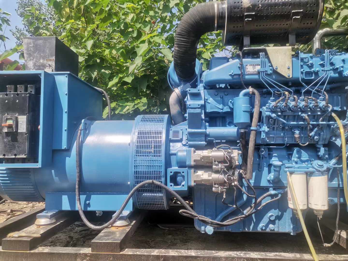 新巴尔虎左详细说明降低 800kW 柴油发电机输出电流波动的方法