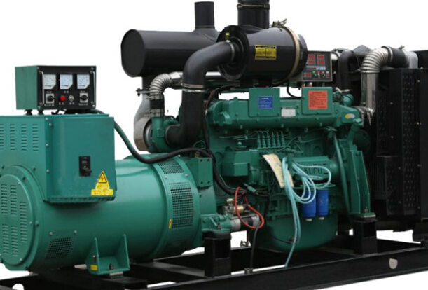 新巴尔虎左如何判断水冷式机油散热器的散热效率是否下降？