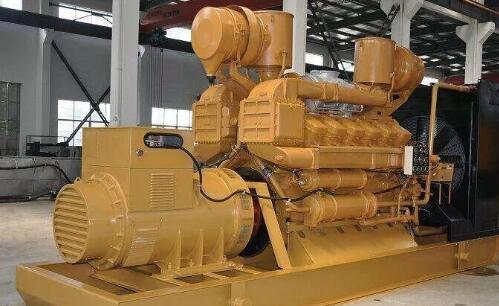 新巴尔虎左柴油发电机冬季启动前，需进行哪些电气系统检查？