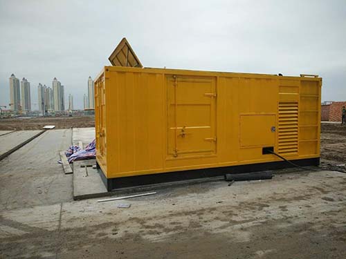 新巴尔虎左合同中关于乙方责任导致工期延误的赔偿标准应该如何制定？