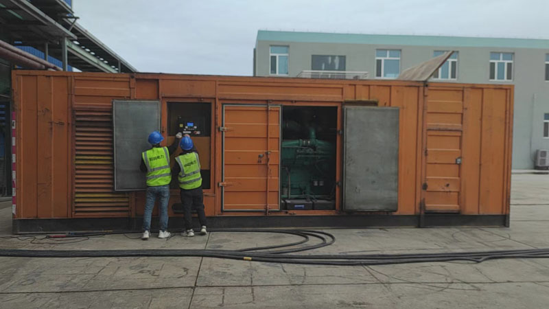 新巴尔虎左如何检查柴油发电机组的机油油位？